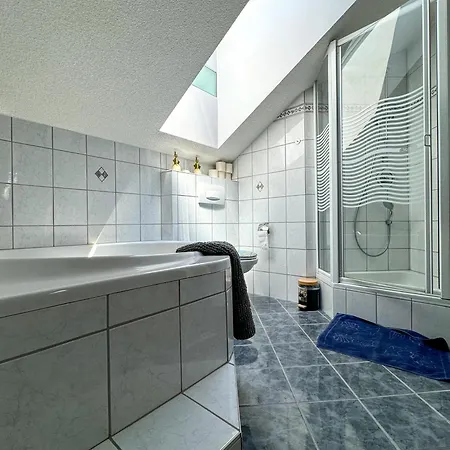 Stadt & See Appartement Penthouse Inkl Mic Card Spittal an der Drau Exterior photo